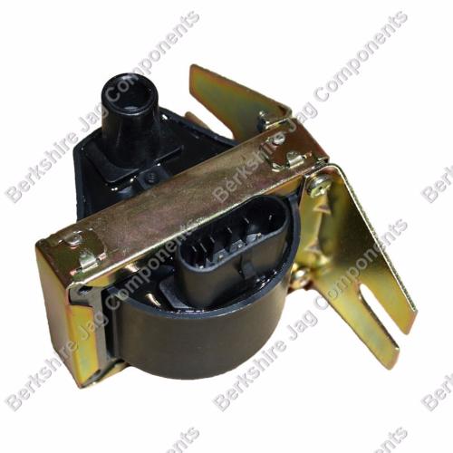 XJ40 Ignition Coil DAC4608