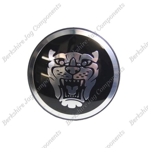 Alloy Wheel Badges Black and Silver C2C30081