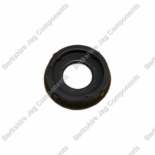 S Type 4.0 V8 Camshaft Cover Centre Seal AJ87242