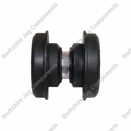 XJS Top Wishbone Bush CAC9295
