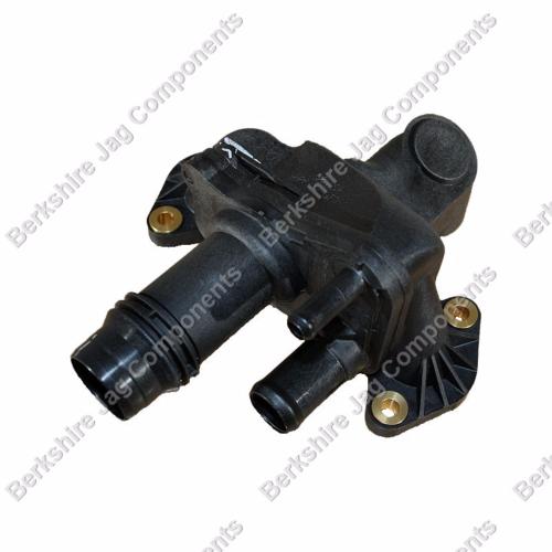 XF Thermostat Water Outlet Pipe JDE38234
