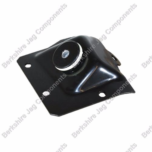 XJ8 Top Shock Plate Right Hand MNC2168AF
